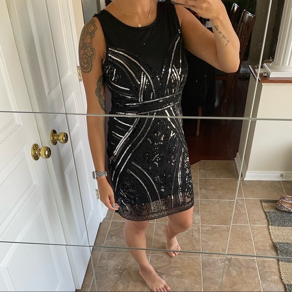 Glitz and glamor dress 🪩 - Picture 1 of 4